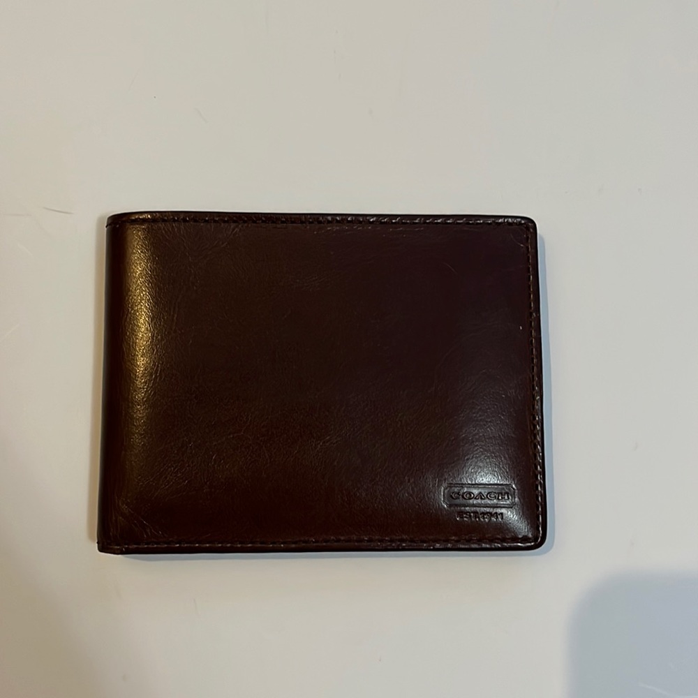 Men’s Coach Billfold Wallet